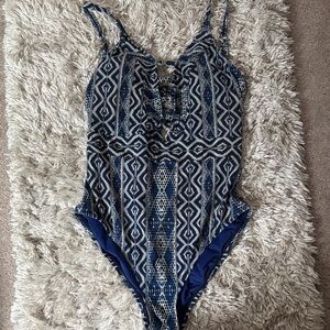 La Blanca women’s size 6 Patterned One Piece Swimsuit